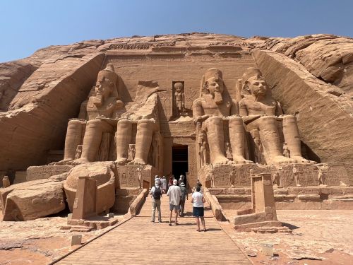 好文分享: 在開羅，聽到法老王說： 「我看見了昨天，我知道明天」